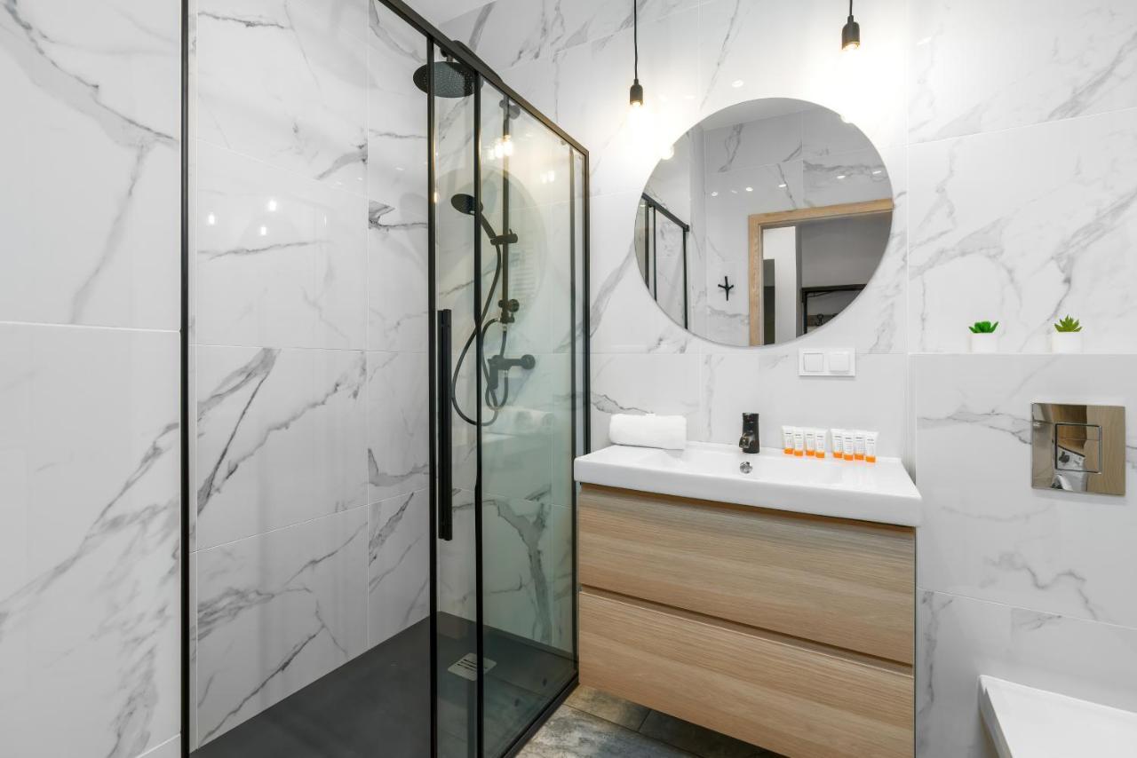 Premium Apartments Poznan Airport By Noclegi Renters Exterior foto