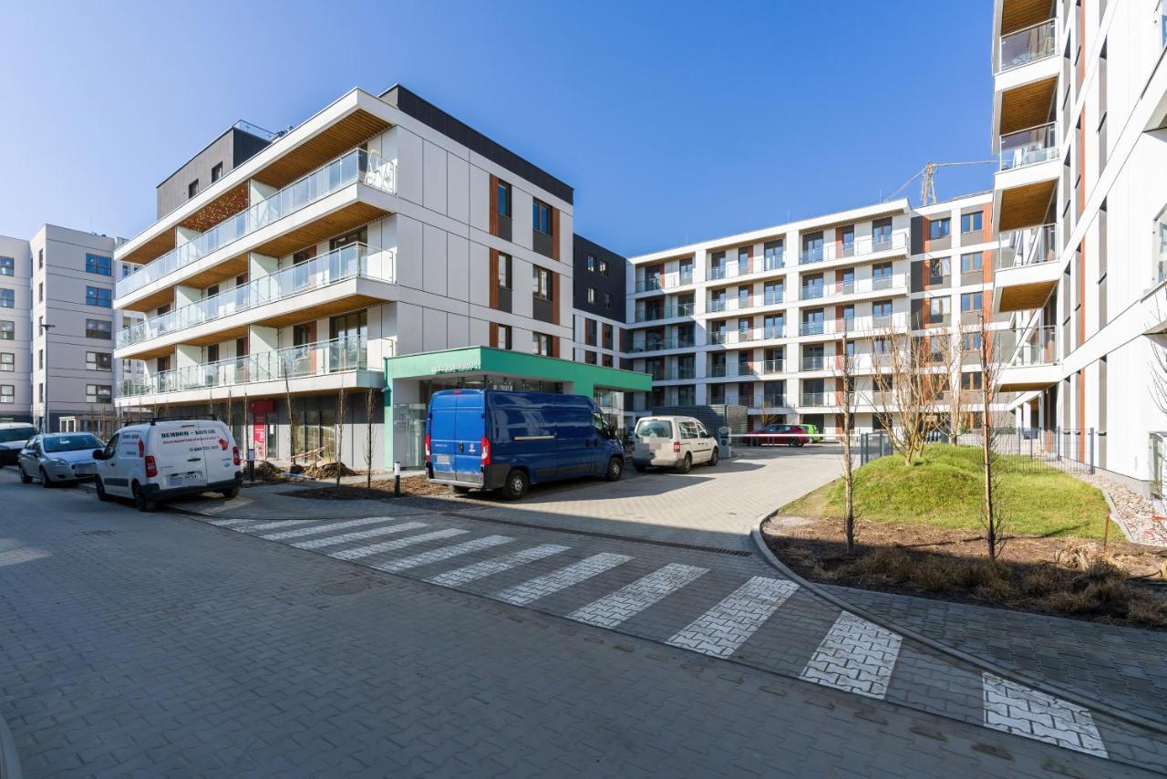 Premium Apartments Poznan Airport By Noclegi Renters Exterior foto