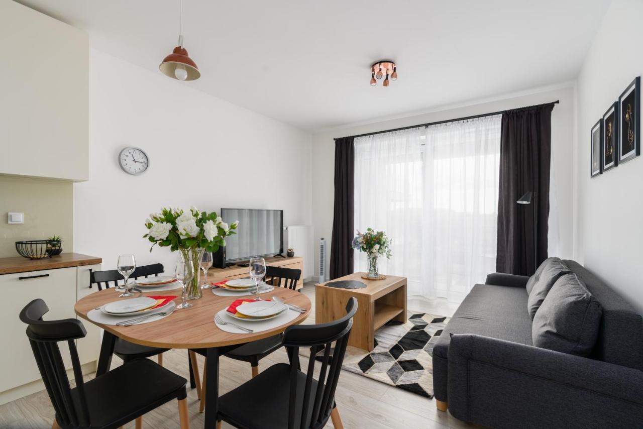 Premium Apartments Poznan Airport By Noclegi Renters Exterior foto