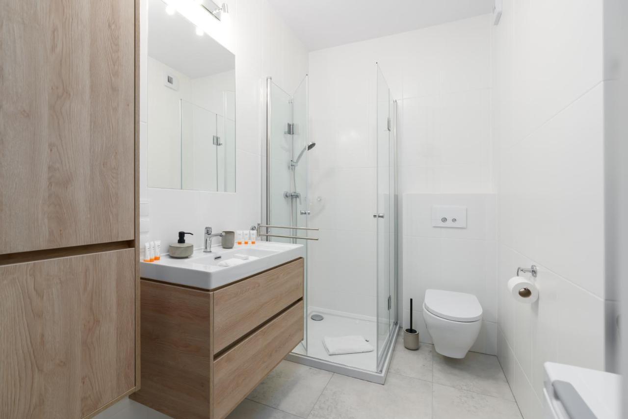 Premium Apartments Poznan Airport By Noclegi Renters Exterior foto