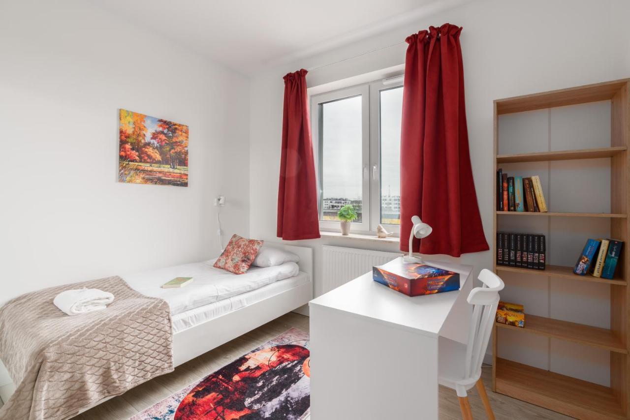 Premium Apartments Poznan Airport By Noclegi Renters Exterior foto